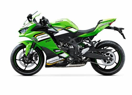 Kawasaki Ninja ZX-۲۵R چهار سیلندر؛ هیجان هزاران دور در دقیقه با حجم ۲۵۰ سی‌سی